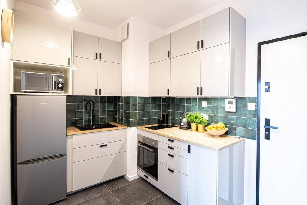 Apartament With Garden Bezplatny Parking !!! Krakkó Kültér fotó